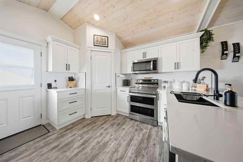 MLS® A2267310 - 69 Mackenzie Avenue  in Mackenzie Ranch Estates Lacombe, Residential