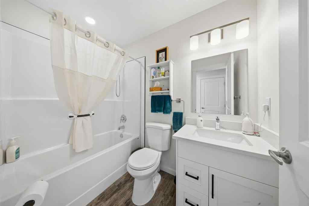 MLS® A2267310 - 69 Mackenzie Avenue  in Mackenzie Ranch Estates Lacombe, Residential