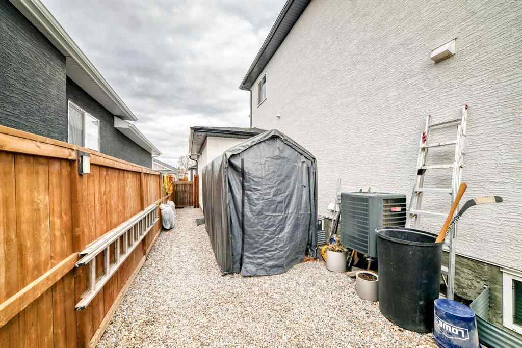 MLS® A2267311 - 1368 Lackner Boulevard  in NONE Carstairs, Residential