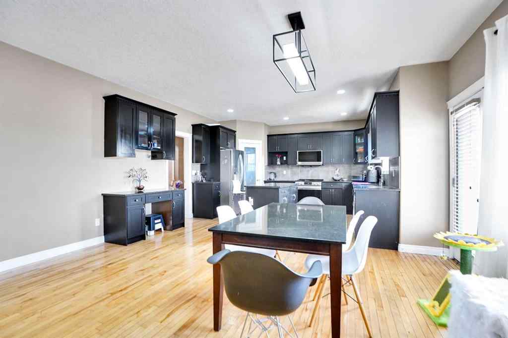 MLS® A2267313 - 1065 Channelside Drive SW in Canals Airdrie, Residential