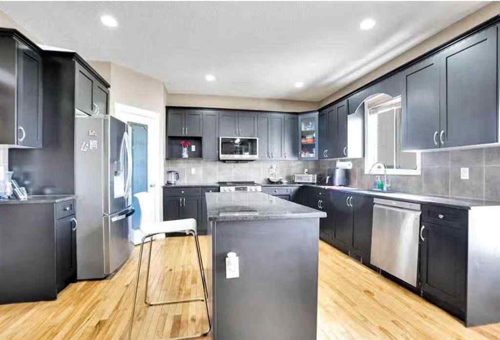 MLS® A2267313 - 1065 Channelside Drive SW in Canals Airdrie, Residential