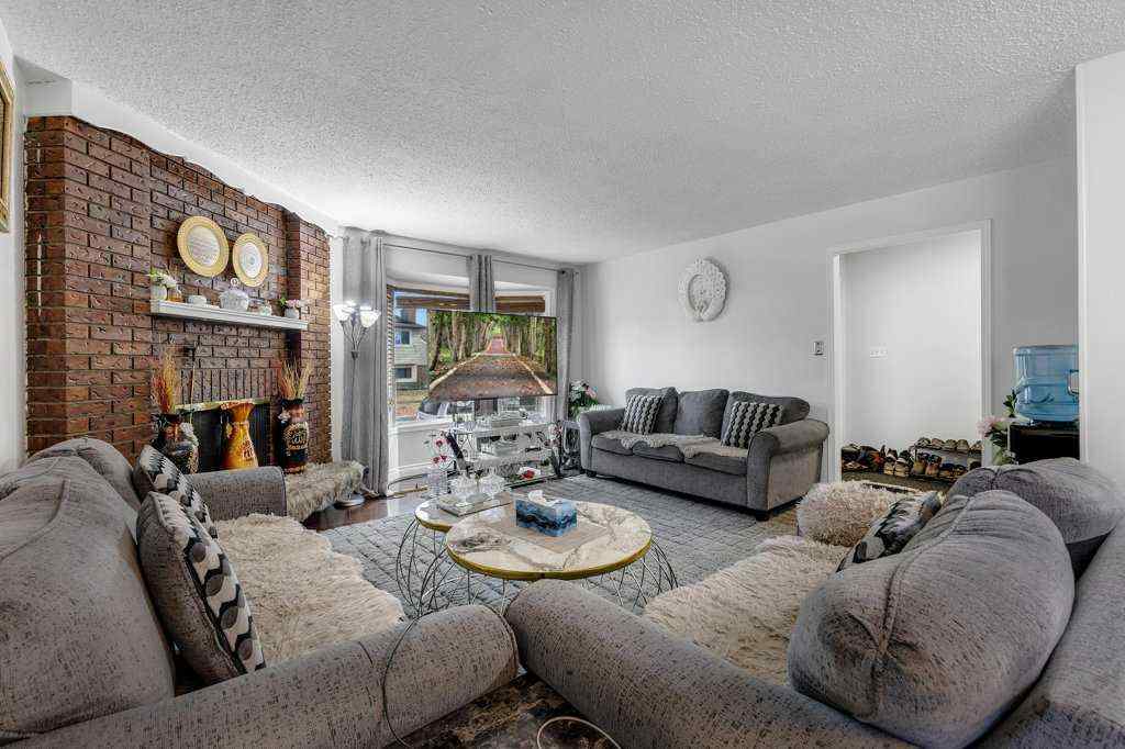 MLS® A2267317 - 459 Templevale Drive NE in Temple Calgary, Residential