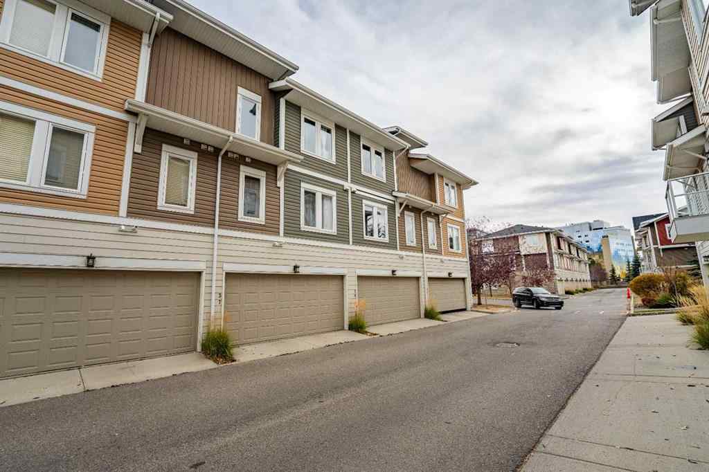 MLS® A2267324 - 37 Auburn Bay Link SE in Auburn Bay Calgary, Residential