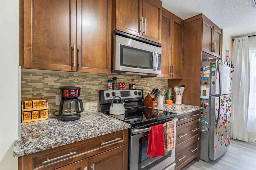 MLS® A2267324 - 37 Auburn Bay Link SE in Auburn Bay Calgary, Residential