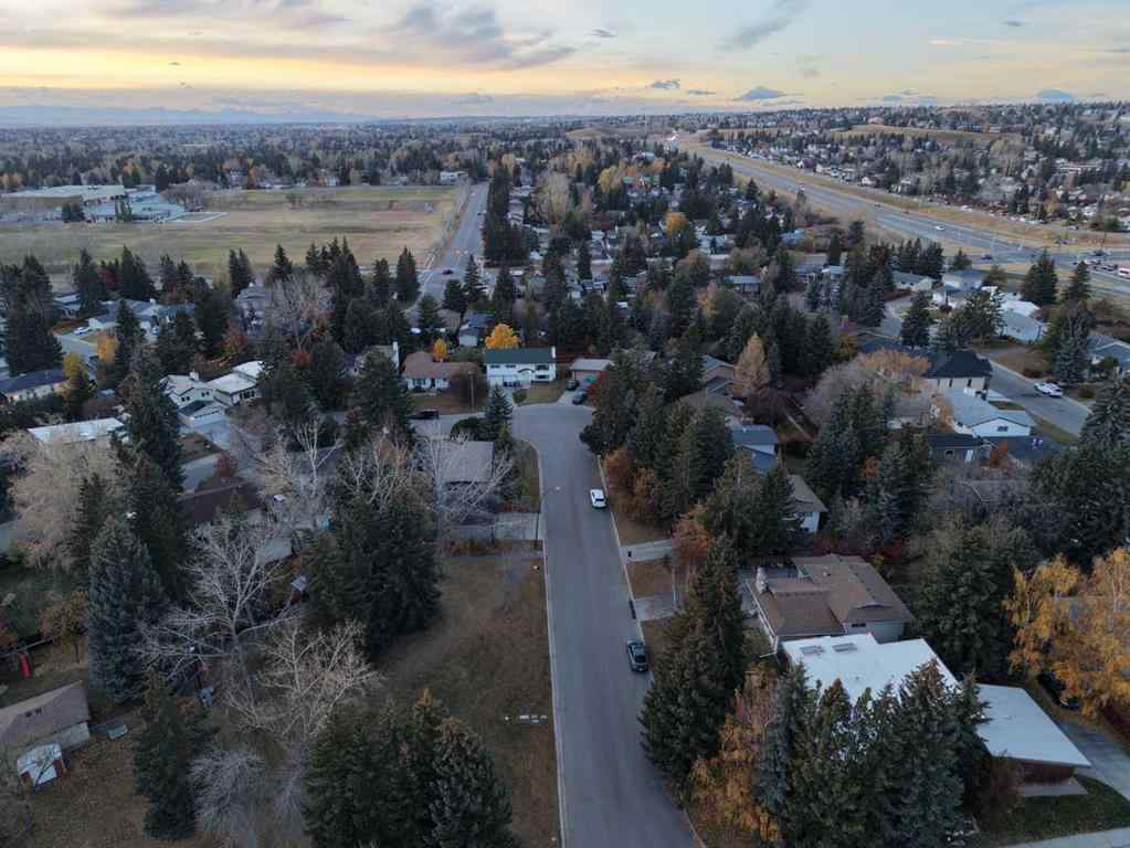 MLS® A2267325 - 5279 Dalcroft Crescent NW in Dalhousie Calgary, Residential