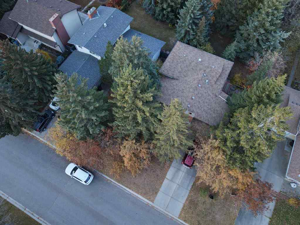 MLS® A2267325 - 5279 Dalcroft Crescent NW in Dalhousie Calgary, Residential