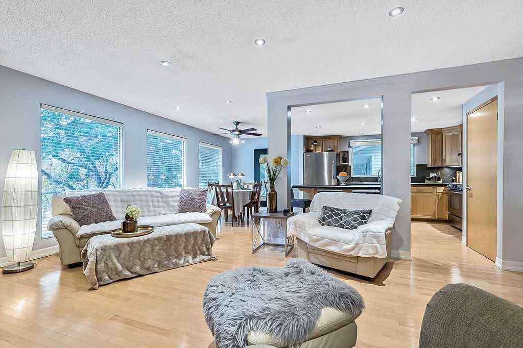 MLS® A2267325 - 5279 Dalcroft Crescent NW in Dalhousie Calgary, Residential