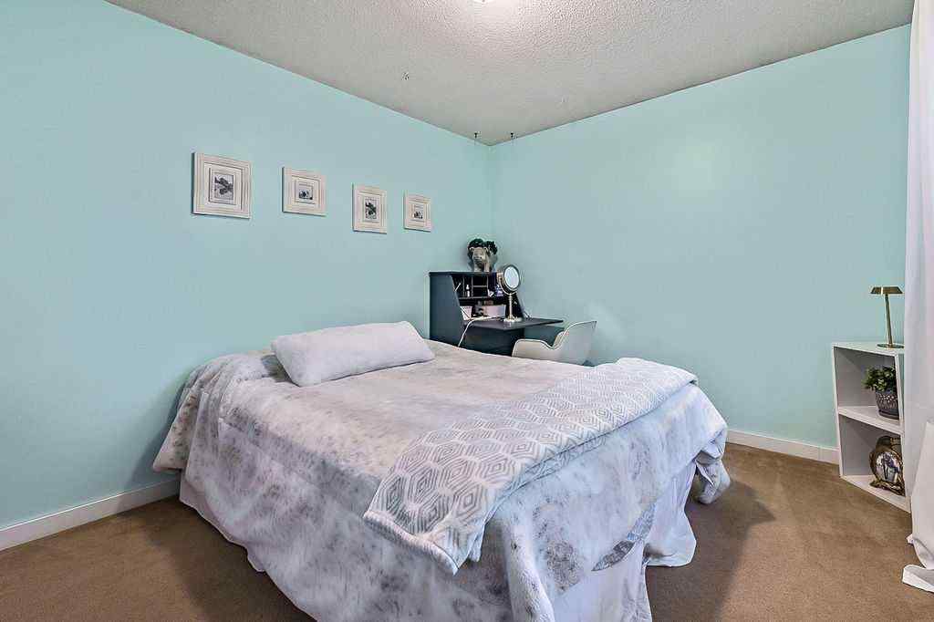 MLS® A2267325 - 5279 Dalcroft Crescent NW in Dalhousie Calgary, Residential