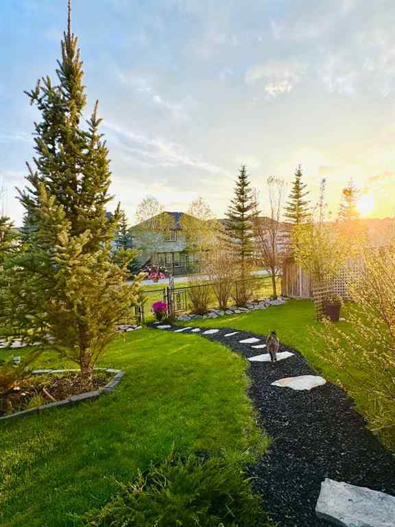 MLS® A2267329 - 40 Heritage Hill  in Heritage Hills Cochrane, Residential