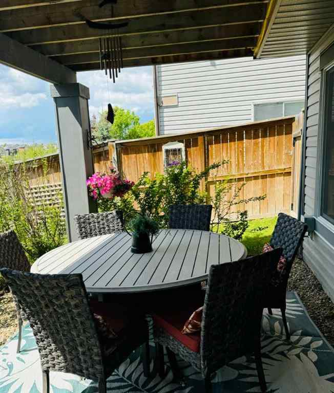 MLS® A2267329 - 40 Heritage Hill  in Heritage Hills Cochrane, Residential