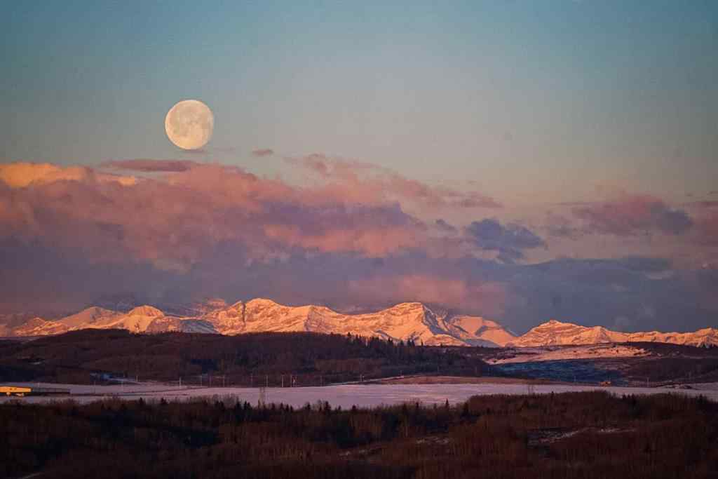 MLS® A2267329 - 40 Heritage Hill  in Heritage Hills Cochrane, Residential