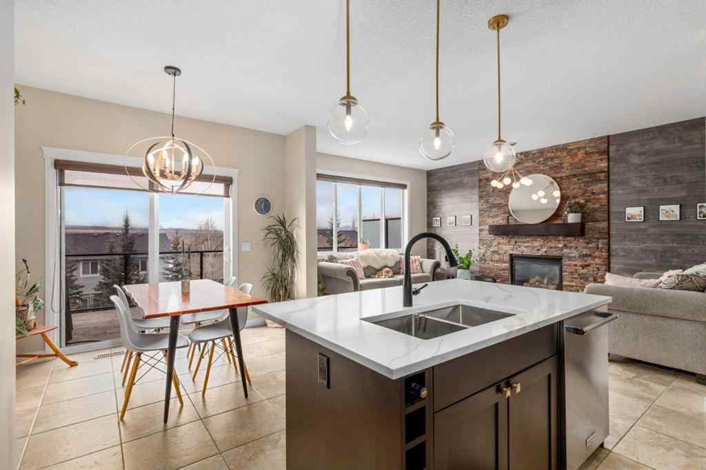 MLS® A2267329 - 40 Heritage Hill  in Heritage Hills Cochrane, Residential