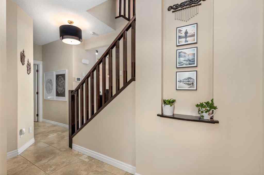 MLS® A2267329 - 40 Heritage Hill  in Heritage Hills Cochrane, Residential