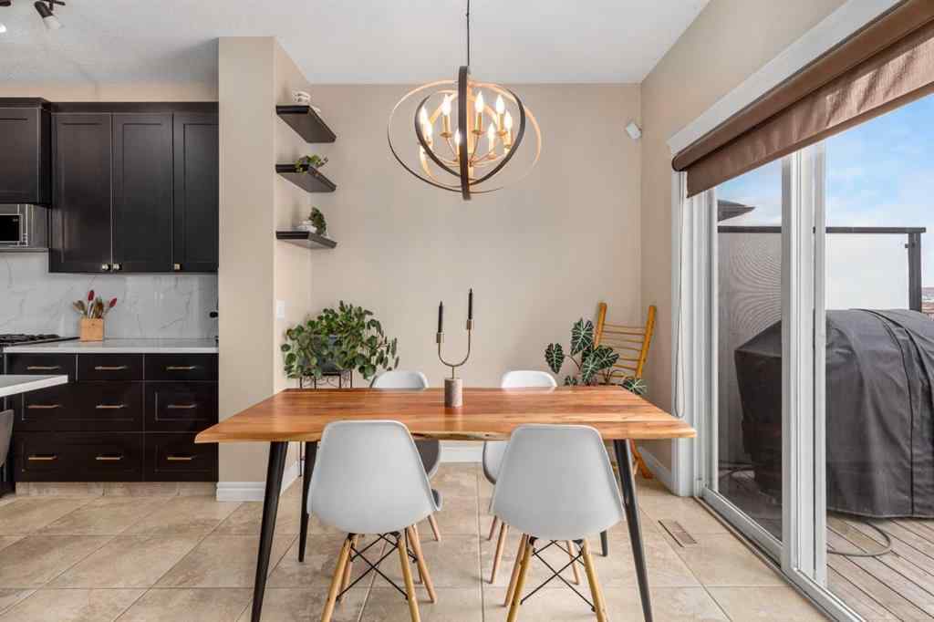 MLS® A2267329 - 40 Heritage Hill  in Heritage Hills Cochrane, Residential