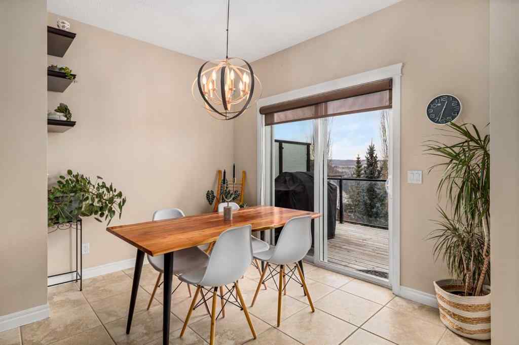 MLS® A2267329 - 40 Heritage Hill  in Heritage Hills Cochrane, Residential