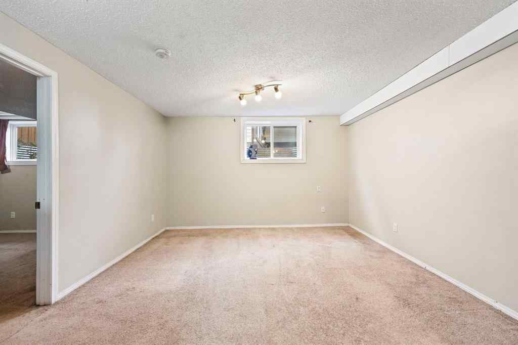 MLS® A2267332 - 80 Templewood Road NE in Temple Calgary, Residential