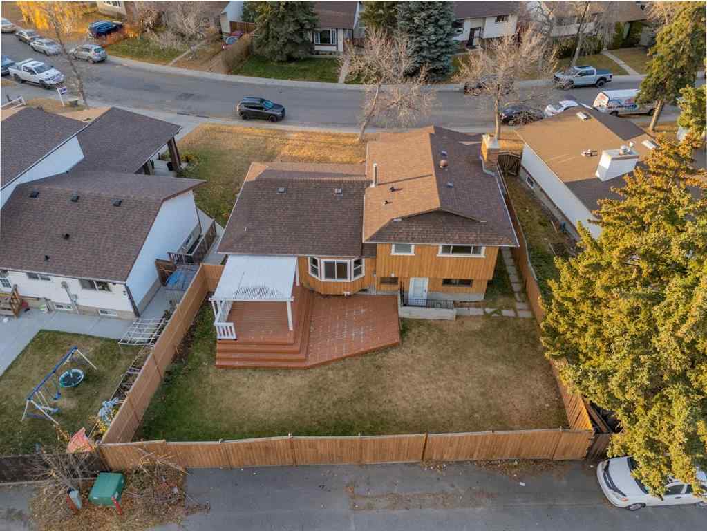 MLS® A2267332 - 80 Templewood Road NE in Temple Calgary, Residential