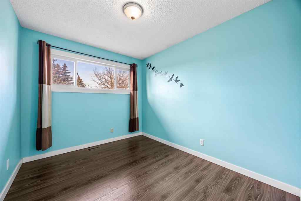 MLS® A2267332 - 80 Templewood Road NE in Temple Calgary, Residential