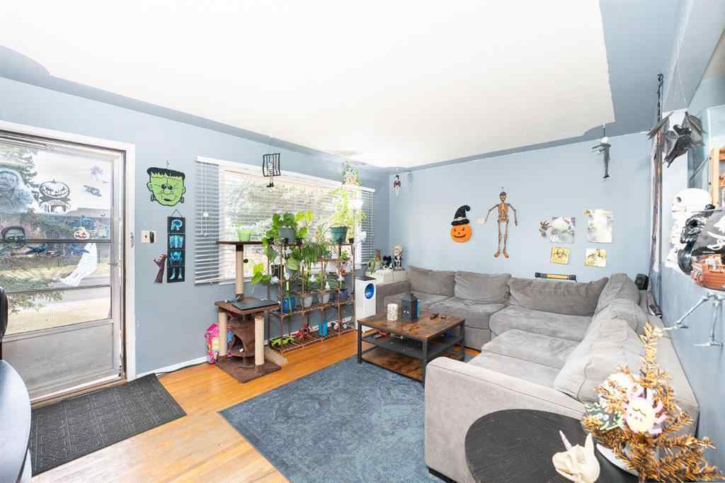 MLS® A2267336 - 4524 73 Street NW in Bowness Calgary, Residential