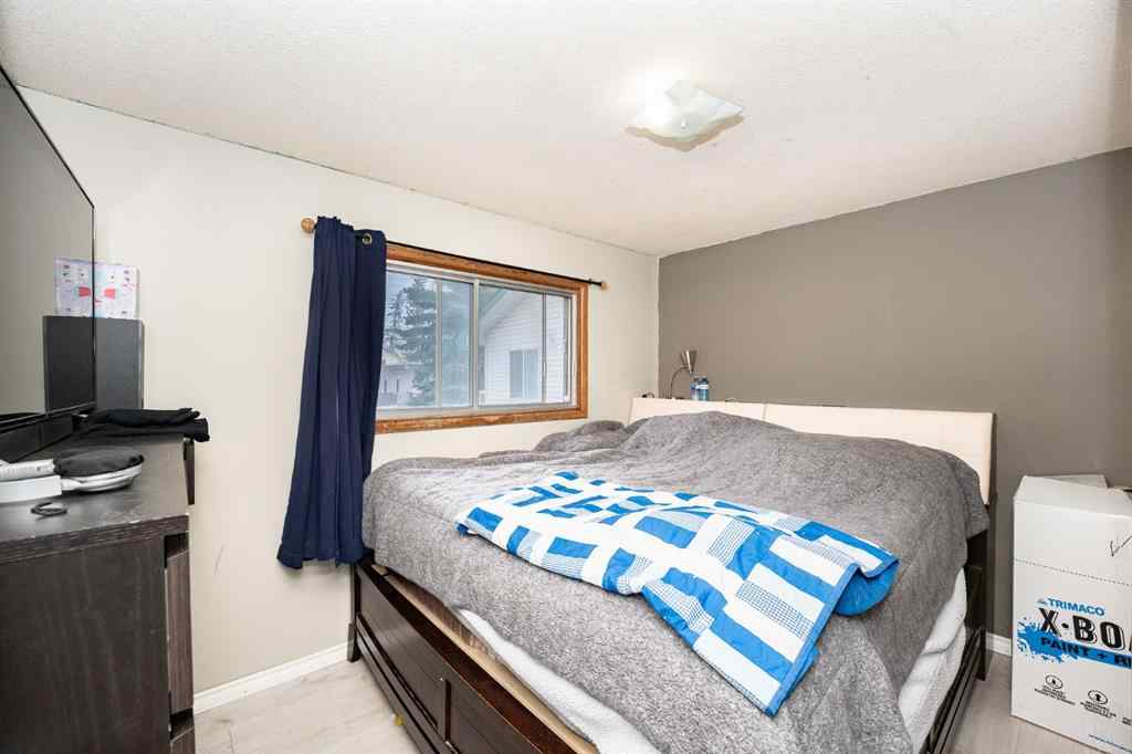 MLS® A2267336 - 4524 73 Street NW in Bowness Calgary, Residential