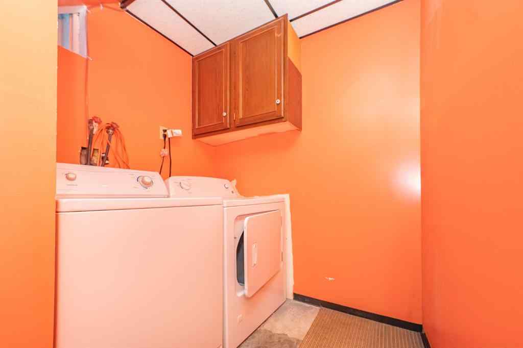 MLS® A2267336 - 4524 73 Street NW in Bowness Calgary, Residential