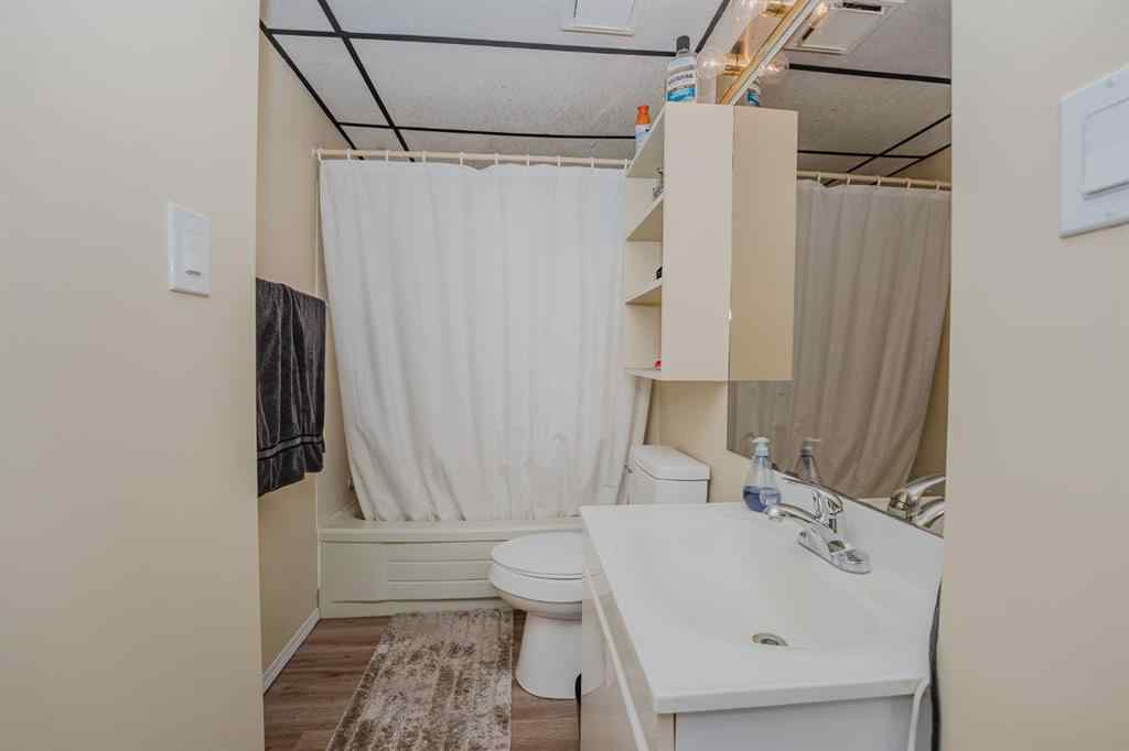 MLS® A2267336 - 4524 73 Street NW in Bowness Calgary, Residential