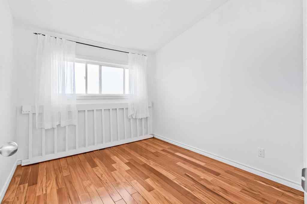 MLS® A2267338 - Unit #8 3726 Centre Street NE in Highland Park Calgary, Residential