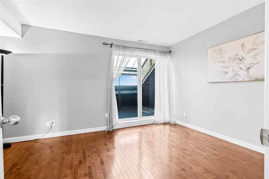 MLS® A2267338 - Unit #8 3726 Centre Street NE in Highland Park Calgary, Residential