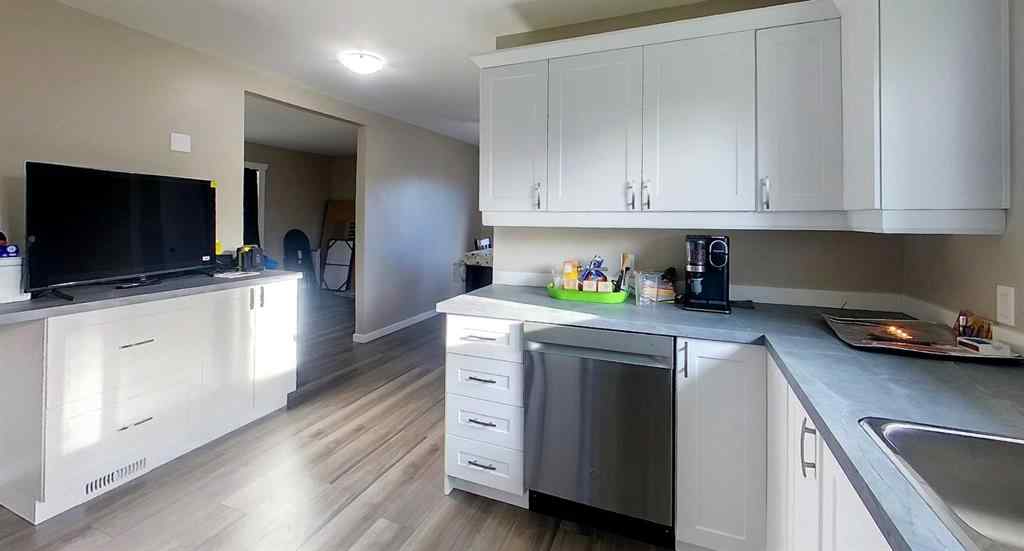 MLS® A2267339 - 5309 Valley Road Street  in Robb Robb, Residential