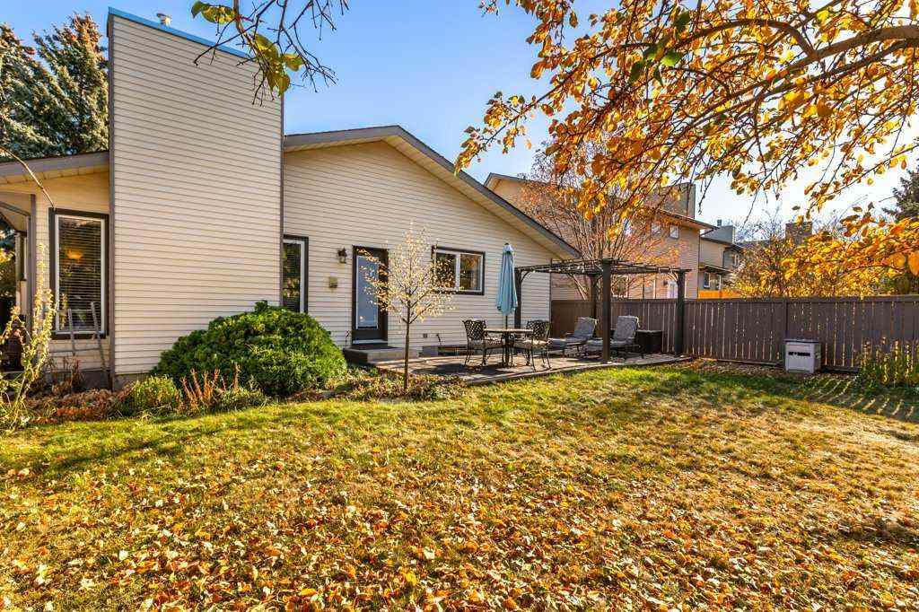 MLS® A2267342 - 11 Bernard Place NW in Beddington Heights Calgary, Residential