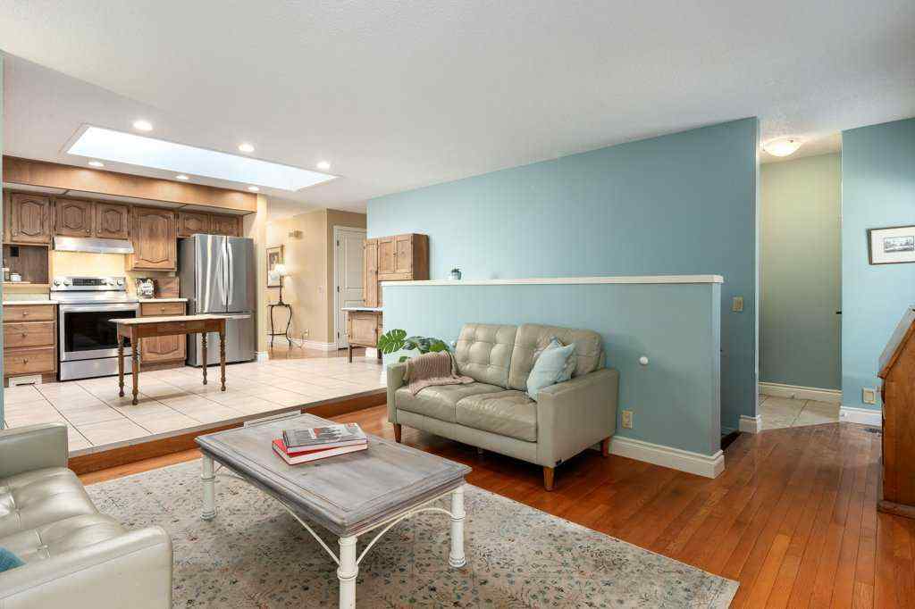 MLS® A2267342 - 11 Bernard Place NW in Beddington Heights Calgary, Residential