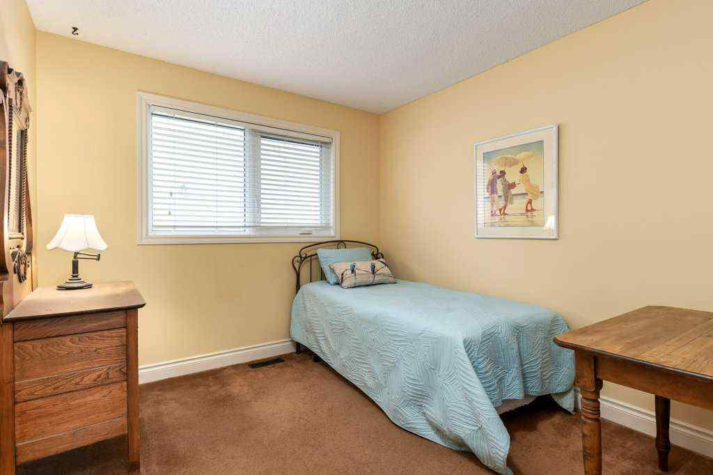 MLS® A2267342 - 11 Bernard Place NW in Beddington Heights Calgary, Residential