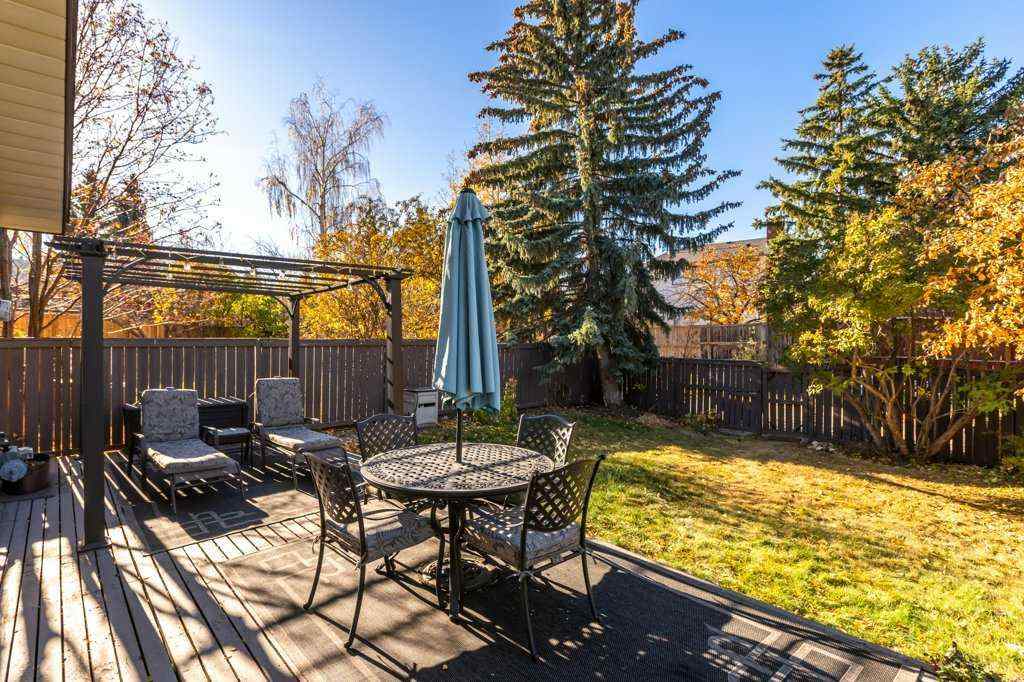 MLS® A2267342 - 11 Bernard Place NW in Beddington Heights Calgary, Residential