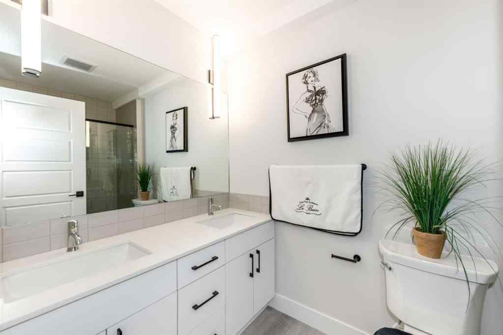 MLS® A2267343 - Unit #2 2635 1 Avenue  NW in West Hillhurst Calgary, Residential