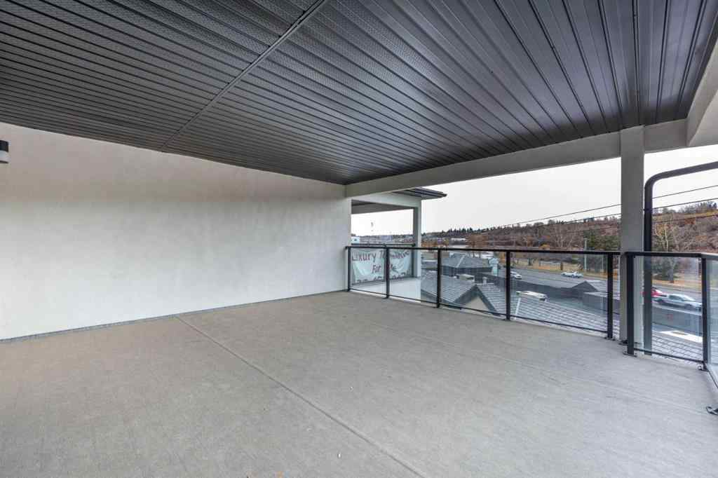 MLS® A2267343 - Unit #2 2635 1 Avenue  NW in West Hillhurst Calgary, Residential