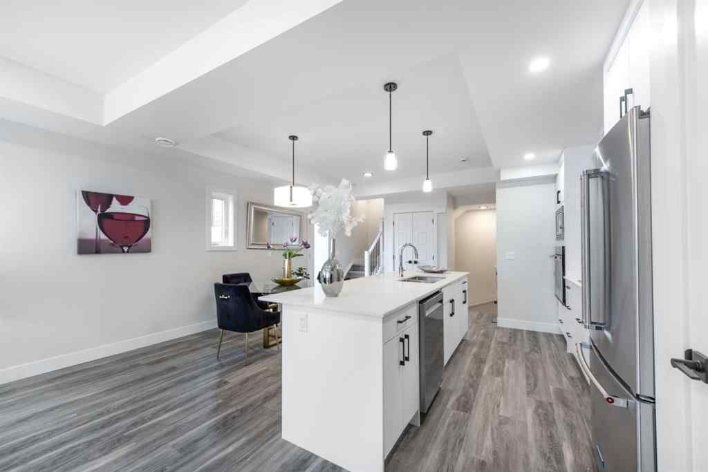 MLS® A2267343 - Unit #2 2635 1 Avenue  NW in West Hillhurst Calgary, Residential