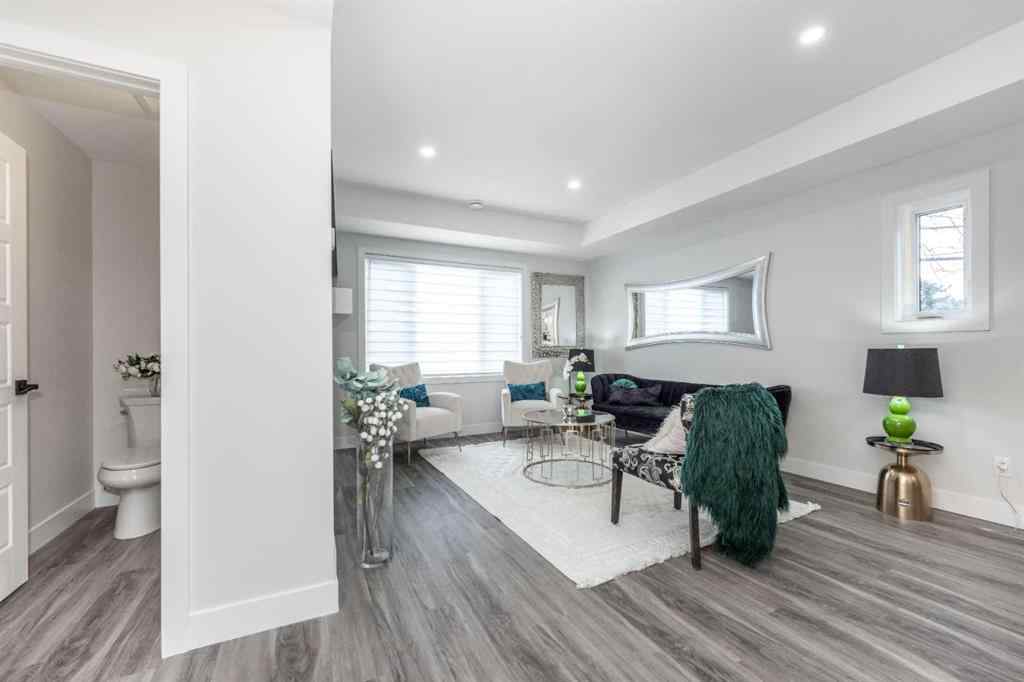 MLS® A2267343 - Unit #2 2635 1 Avenue  NW in West Hillhurst Calgary, Residential