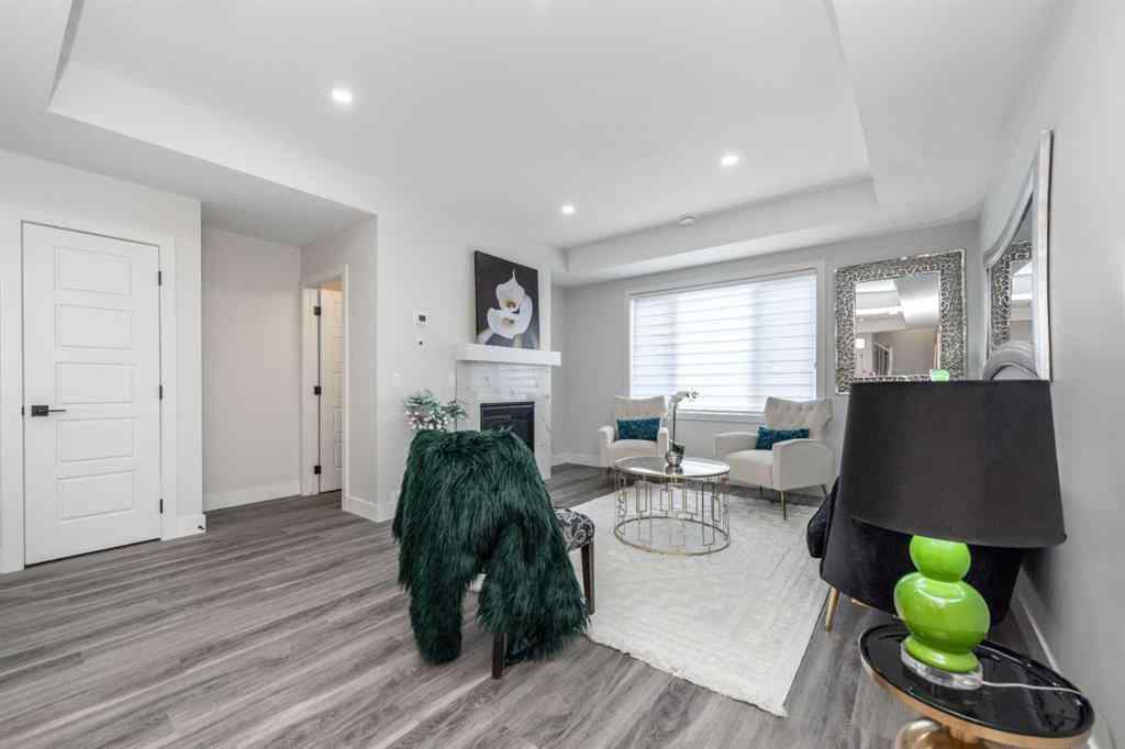 MLS® A2267343 - Unit #2 2635 1 Avenue  NW in West Hillhurst Calgary, Residential