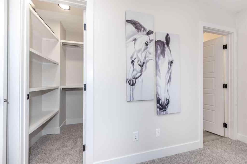 MLS® A2267343 - Unit #2 2635 1 Avenue  NW in West Hillhurst Calgary, Residential