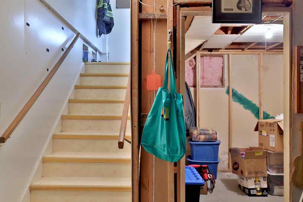 MLS® A2267344 - 4616 46 Street  in Augustana Camrose, Residential