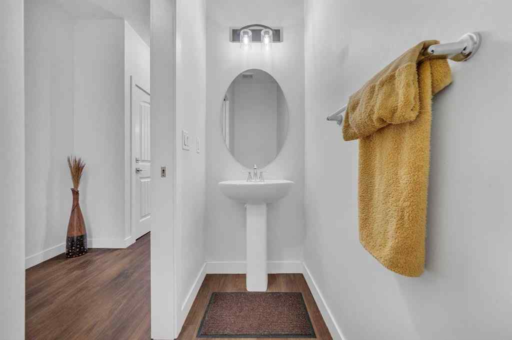 MLS® A2267346 - 165 Hotchkiss Way SE in Hotchkiss Calgary, Residential