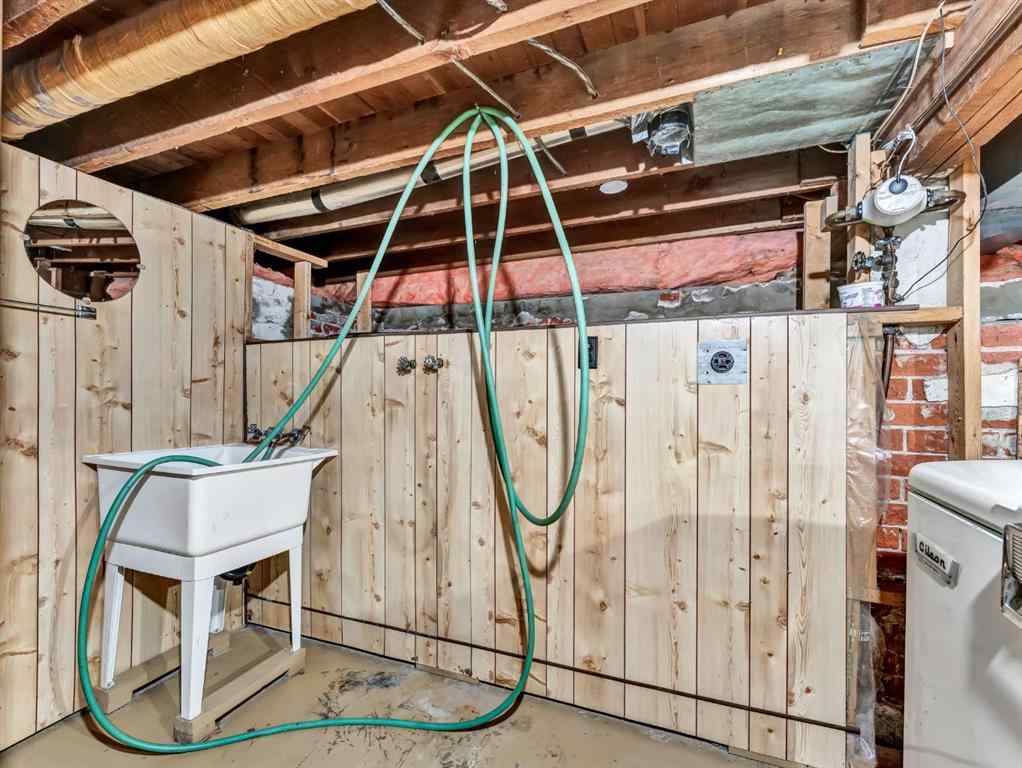 MLS&reg; # A2267347 - 1054 Yuill Street SE in River Flats Medicine Hat, Residential Open Houses