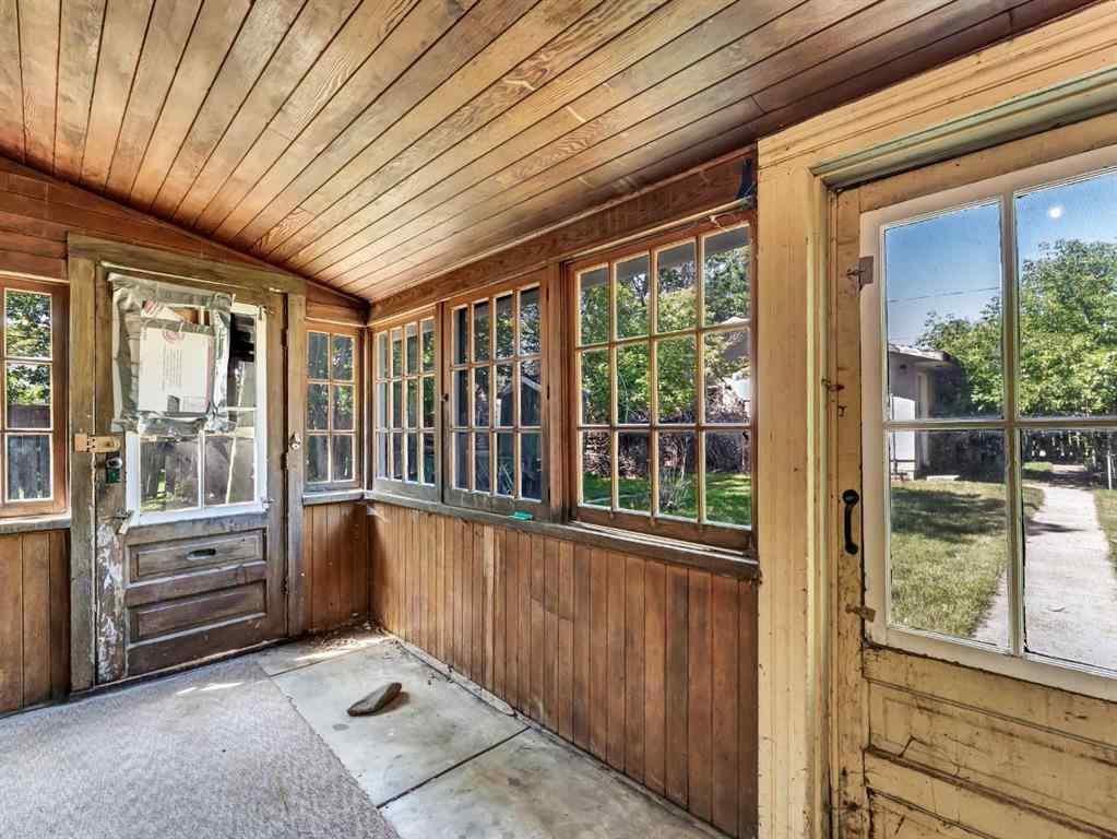 MLS&reg; # A2267347 - 1054 Yuill Street SE in River Flats Medicine Hat, Residential Open Houses