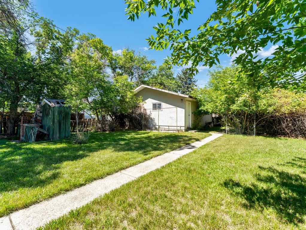 MLS&reg; # A2267347 - 1054 Yuill Street SE in River Flats Medicine Hat, Residential Open Houses