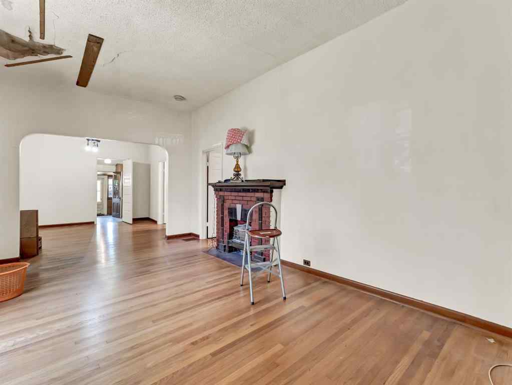 MLS&reg; # A2267347 - 1054 Yuill Street SE in River Flats Medicine Hat, Residential Open Houses