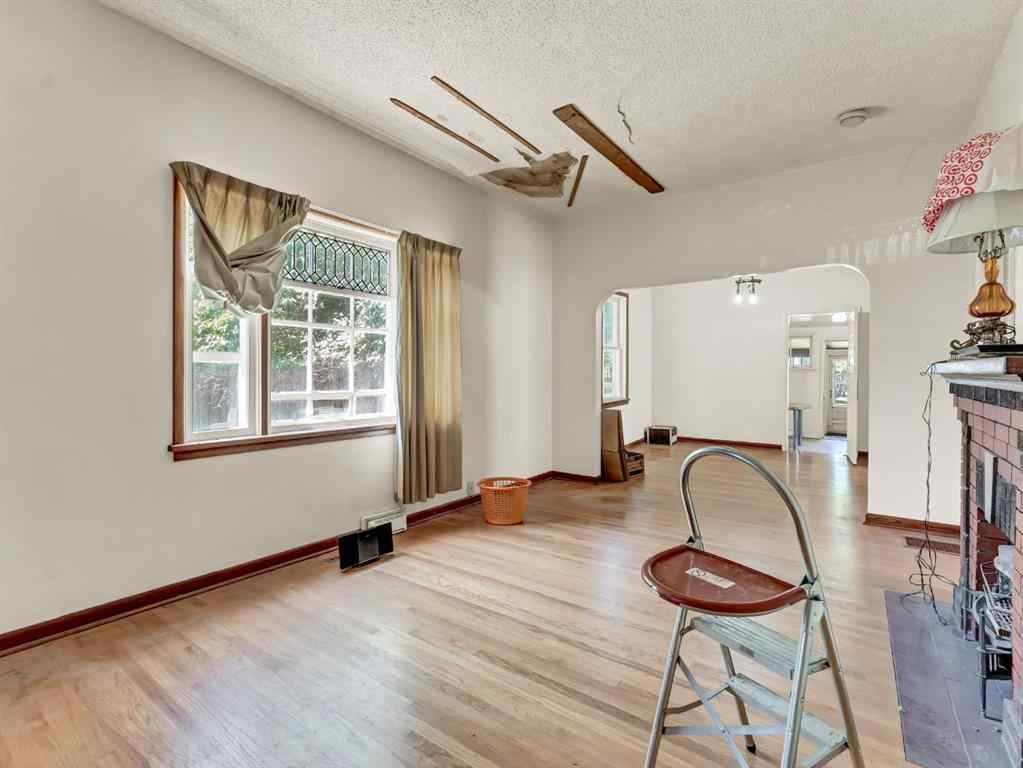 MLS&reg; # A2267347 - 1054 Yuill Street SE in River Flats Medicine Hat, Residential Open Houses