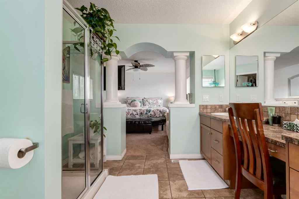 MLS® A2267348 - 255 Springmere Road  in Westmere Chestermere, Residential