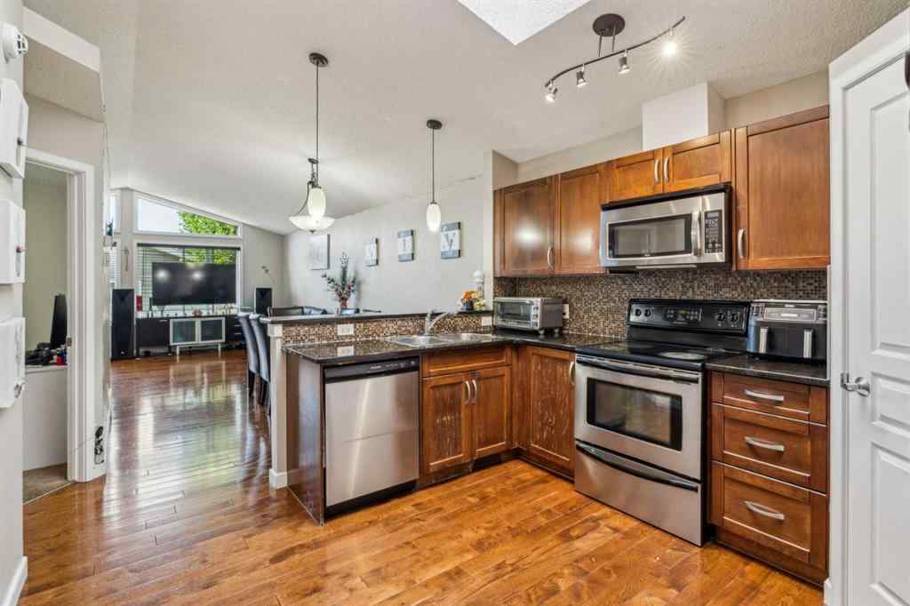 MLS® A2267349 - 22 Auburn Bay View SE in Auburn Bay Calgary, Residential