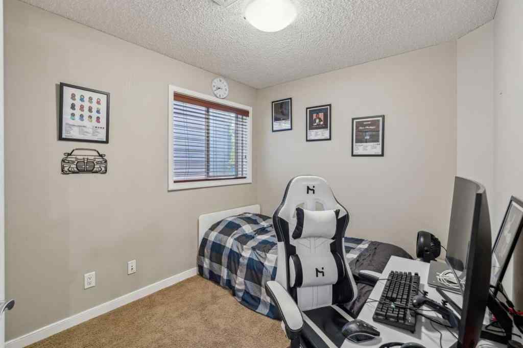 MLS® A2267349 - 22 Auburn Bay View SE in Auburn Bay Calgary, Residential