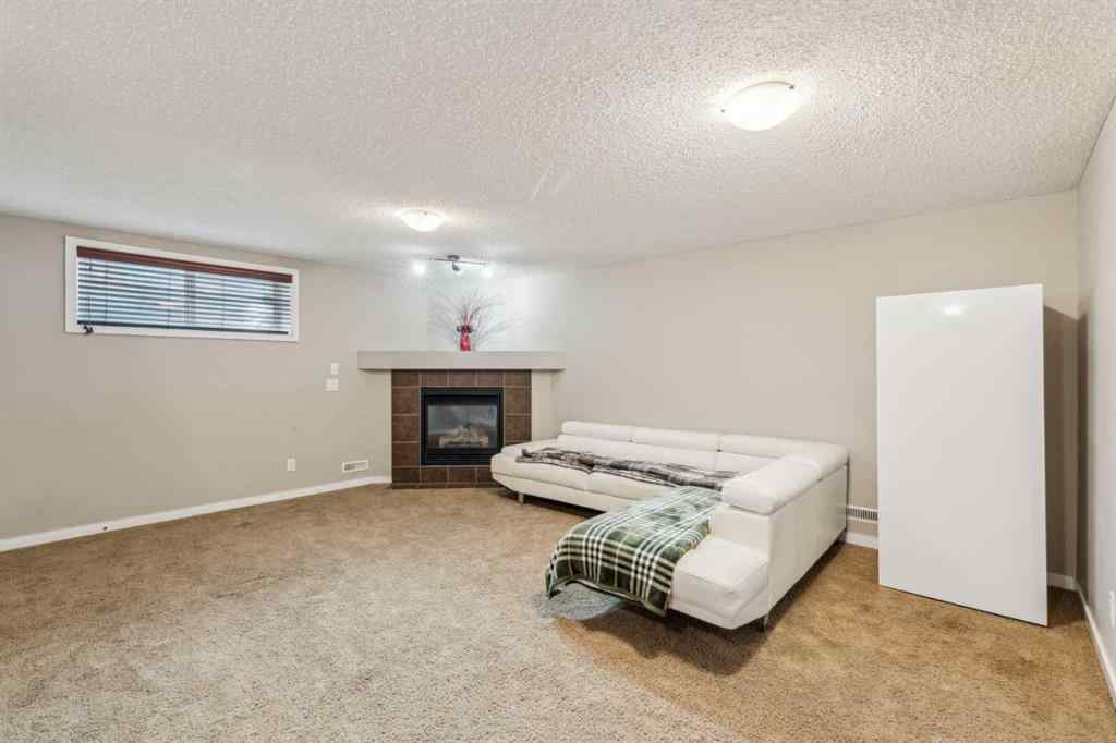 MLS® A2267349 - 22 Auburn Bay View SE in Auburn Bay Calgary, Residential